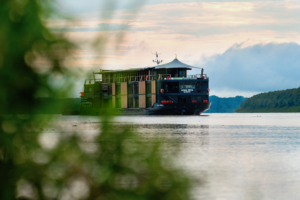 Iate de luxo da Aqua Expeditions